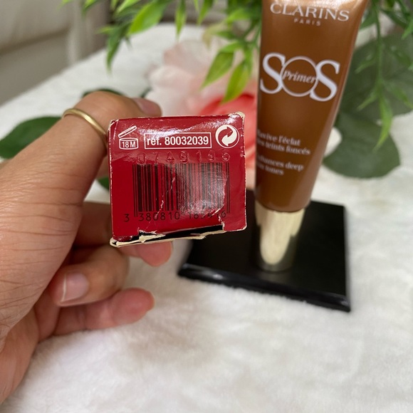 Clarins SOS Face Primer #07 Mocha: Enhances Deep Skin Tones - Size 30mL / 1 Oz. - Picture 7 of 7